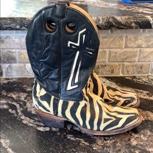 Women’s 8.5 Corral Boots